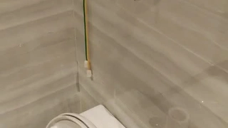 甜美白嫩大奶子小骚货自慰啪啪 开档白丝跳蛋震穴 振动棒抽插特写 花臂男舔硬骑乘抽插 旁边还有个小哥观战