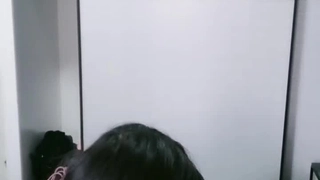 跟我的继阿姨再一次做爱 第一视角口交狗爬式后入