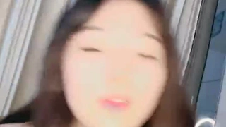 Rin Yazawa的小胸部和紧致的屁股得到了一些铁杆的关注