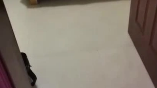 Stefanie,一个淘气的少女,在粗暴的性交视频中被屁股操了